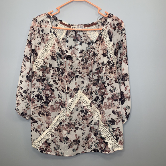 Floral Blouse - Picture 1 of 3